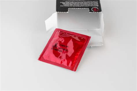 Blowjob ohne Kondom gegen Aufpreis Hure Schifflange